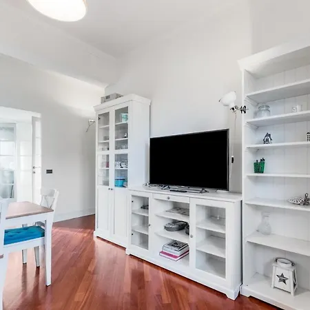 Tibaldi House - Cozy Two-room With Terrace 밀라노
